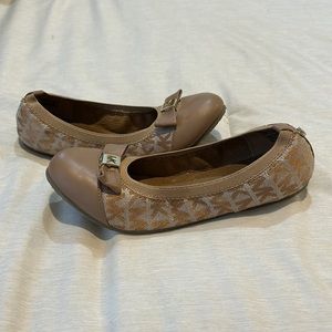 Michael Kors girls ballet flats